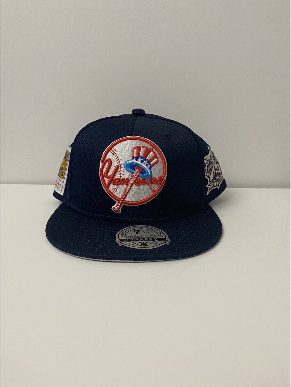 Mitchell & Ness MLB New York Yankees Logo Blue Cooperstown Fitted Hat 7 1/4 New